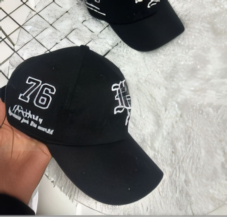 Boné Masculino All Black Design Minimalista